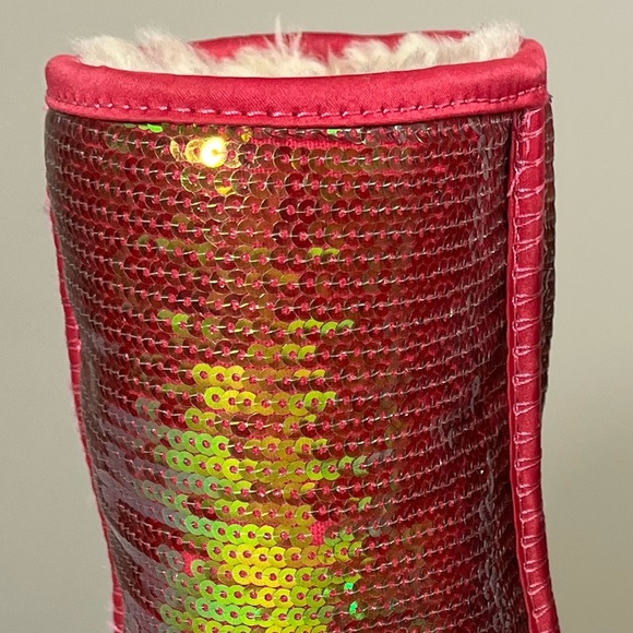 UGG Sparkles Classic Short Boots in Roseclay Pink Shearling Sequins 1003154 - Picture 5 of 13